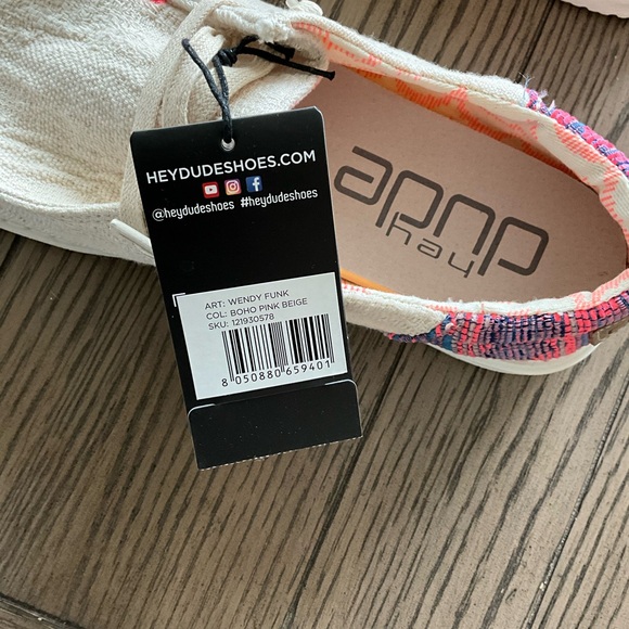 NWT Hey Dude | Wendy Slip On - Picture 7 of 8